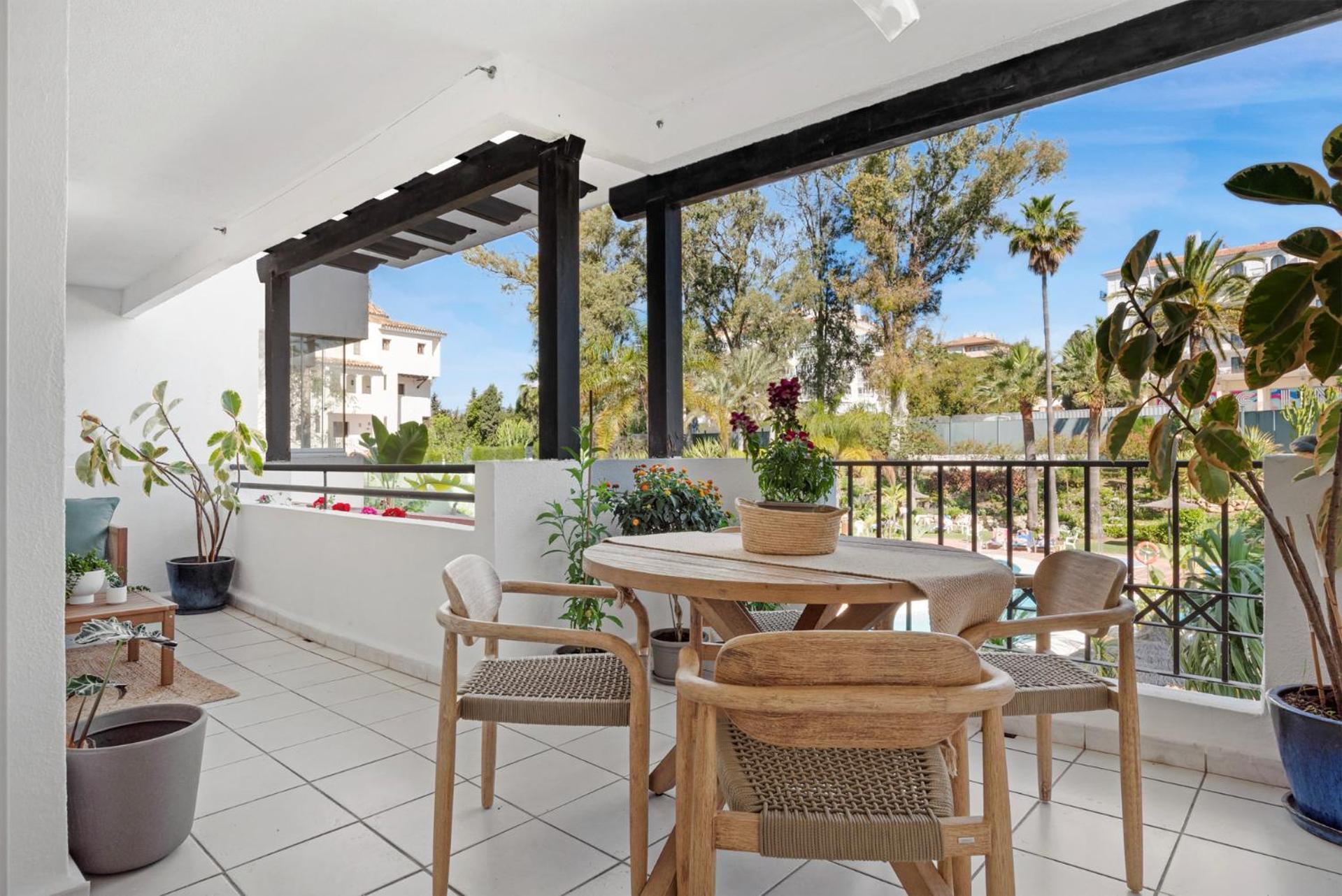 Charming And Spacious Apartment In Medina Garden - Puerto Banus ماربيا المظهر الخارجي الصورة